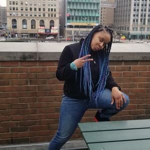 Meet your Posher, Alia